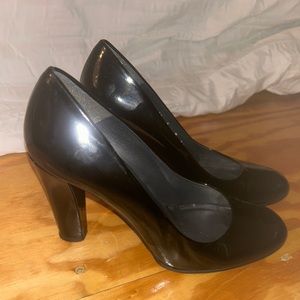 Stuart Weitzman pumps size 8